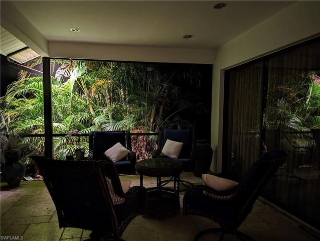 2293 Royal LN, Naples, FL 34112