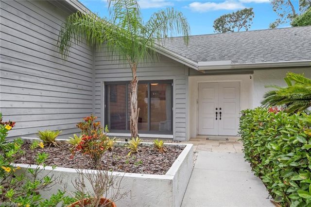 2293 Royal LN, Naples, FL 34112