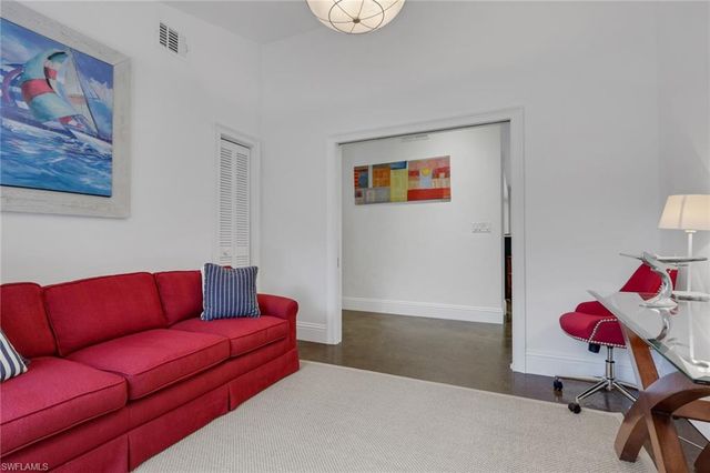 2293 Royal LN, Naples, FL 34112