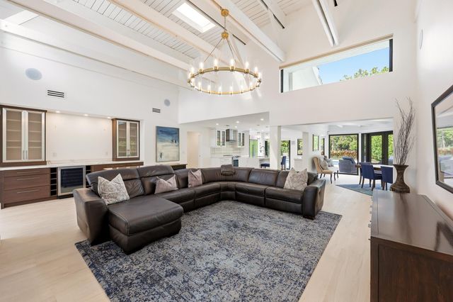 624 W Lakewoode Circle W, Delray Beach, FL 33445