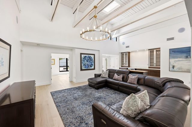 624 W Lakewoode Circle W, Delray Beach, FL 33445