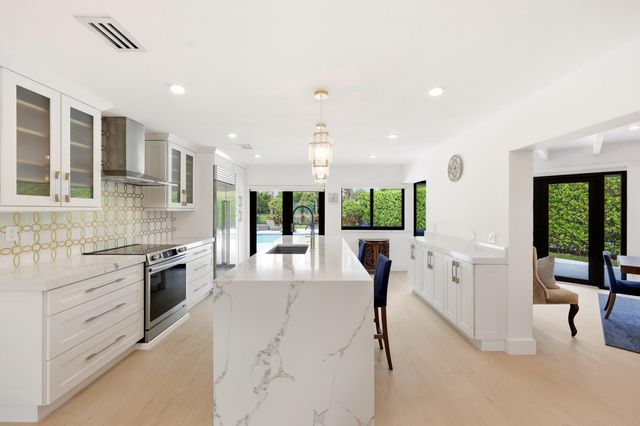 624 W Lakewoode Circle W, Delray Beach, FL 33445