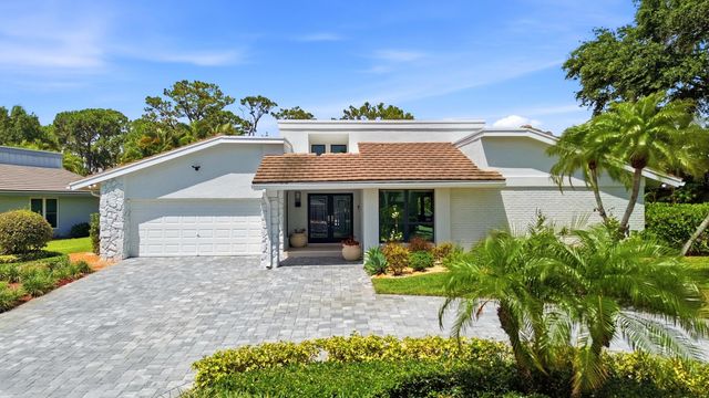 624 W Lakewoode Circle W, Delray Beach, FL 33445