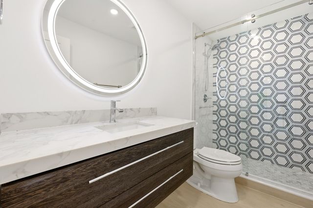 624 W Lakewoode Circle W, Delray Beach, FL 33445