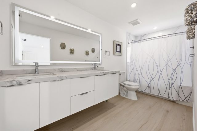 624 W Lakewoode Circle W, Delray Beach, FL 33445