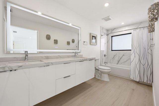 624 W Lakewoode Circle W, Delray Beach, FL 33445