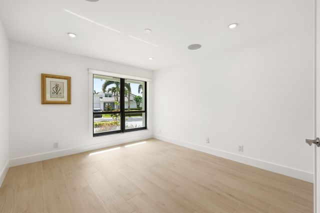 624 W Lakewoode Circle W, Delray Beach, FL 33445