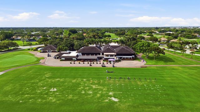 624 W Lakewoode Circle W, Delray Beach, FL 33445