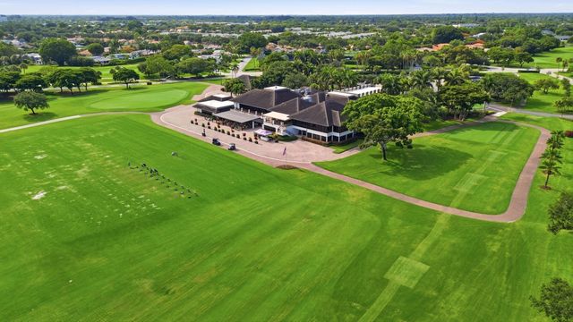 624 W Lakewoode Circle W, Delray Beach, FL 33445