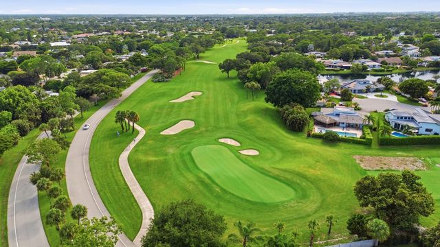 624 W Lakewoode Circle W, Delray Beach, FL 33445