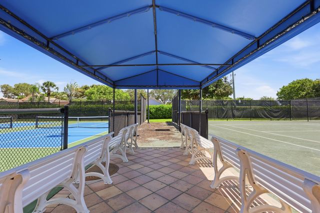 624 W Lakewoode Circle W, Delray Beach, FL 33445