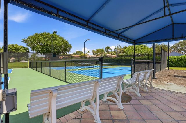 624 W Lakewoode Circle W, Delray Beach, FL 33445