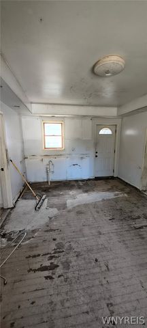135 Schiller St, Buffalo, NY 14206