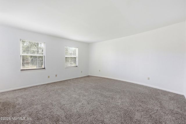 8153 SUTTON Place N, Jacksonville, FL 32217