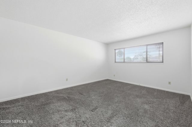 8153 SUTTON Place N, Jacksonville, FL 32217