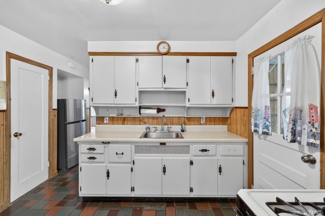 149 W Washington Avenue, Pearl River, NY 10965