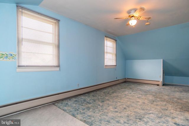 77 CARDINAL RD, Levittown, PA 19057