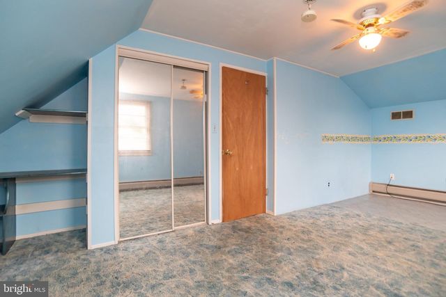 77 CARDINAL RD, Levittown, PA 19057