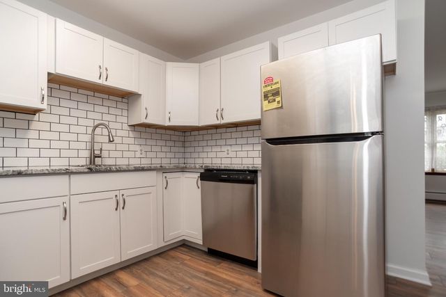 77 CARDINAL RD, Levittown, PA 19057