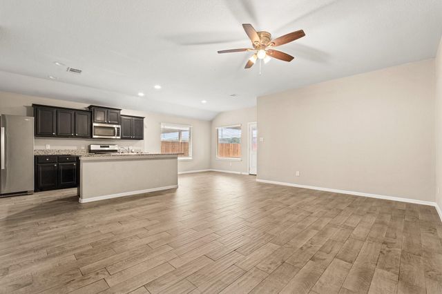 8025 Muddy Creek Drive, Fort Worth, TX 76131