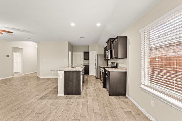 8025 Muddy Creek Drive, Fort Worth, TX 76131