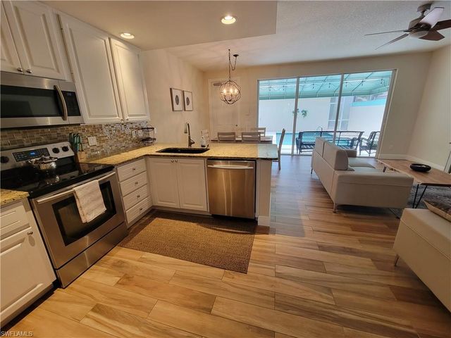 3536 Islandwalk CIR, Naples, FL 34119