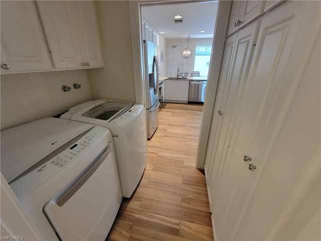 3536 Islandwalk CIR, Naples, FL 34119