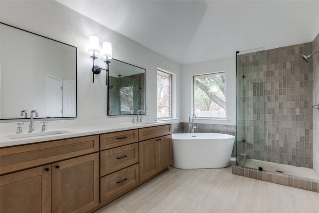 3609 Crestcreek Court, Mckinney, TX 75071