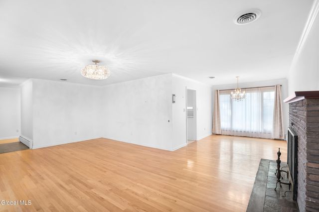 188 Hackett Boulevard, Albany, NY 12209