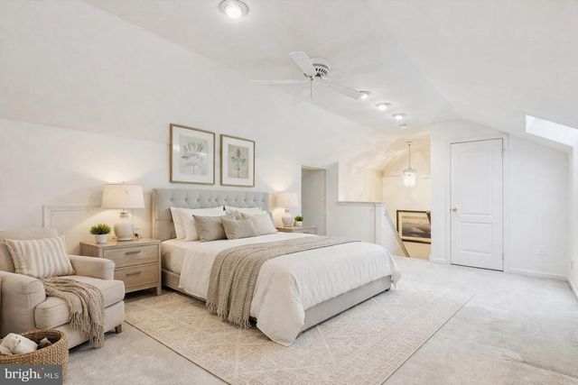 191 CANTERBURY LN, Blue Bell, PA 19422