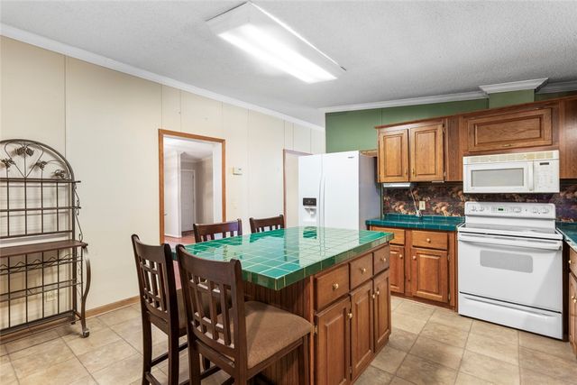 267 Aqua Trail, Walhalla, SC 29691