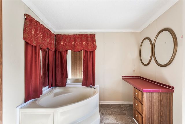 267 Aqua Trail, Walhalla, SC 29691