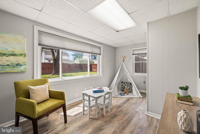 847 WYNDOM TER, Secane, PA 19018