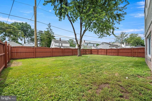 847 WYNDOM TER, Secane, PA 19018