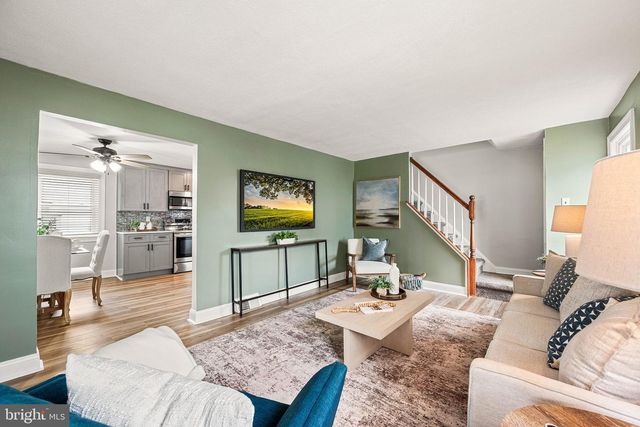 847 WYNDOM TER, Secane, PA 19018