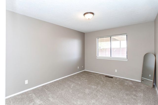 9500 Admiral Nimitz Avenue NE, Albuquerque, NM 87111