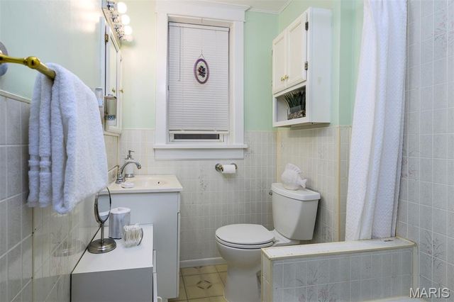 4032 Wyoming Street, St Louis, MO 63116