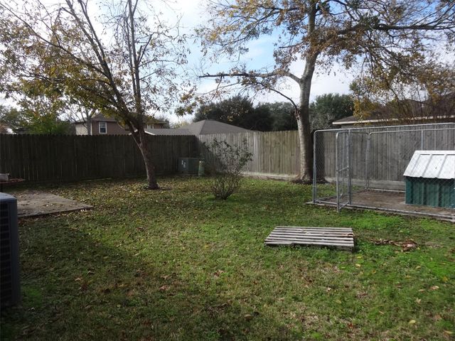 1606 Quail Run, Brookshire, TX 77423