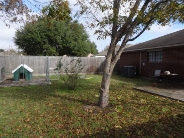 1606 Quail Run, Brookshire, TX 77423