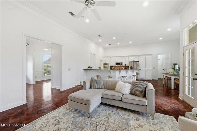 1002 Eastview Cove, Brandon, MS 39042