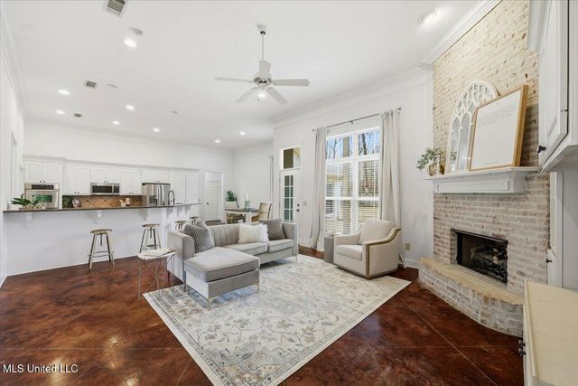 1002 Eastview Cove, Brandon, MS 39042