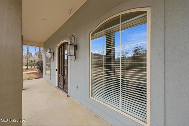 1002 Eastview Cove, Brandon, MS 39042