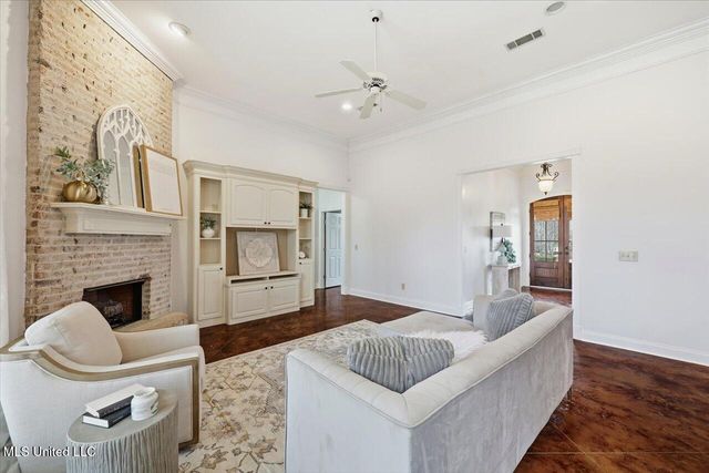 1002 Eastview Cove, Brandon, MS 39042