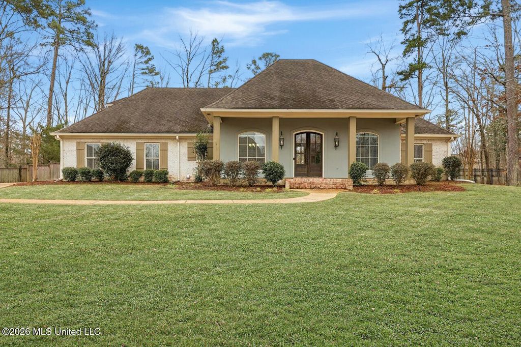 1002 Eastview Cove, Brandon, MS 39042