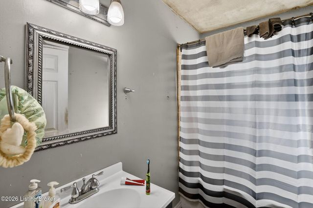 2527 Ohio St, Paducah, KY 42003