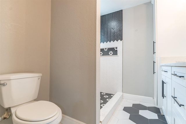 8115 N SEMMES STREET, Tampa, FL 33604