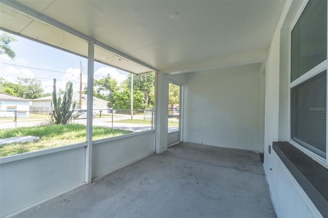 8115 N SEMMES STREET, Tampa, FL 33604