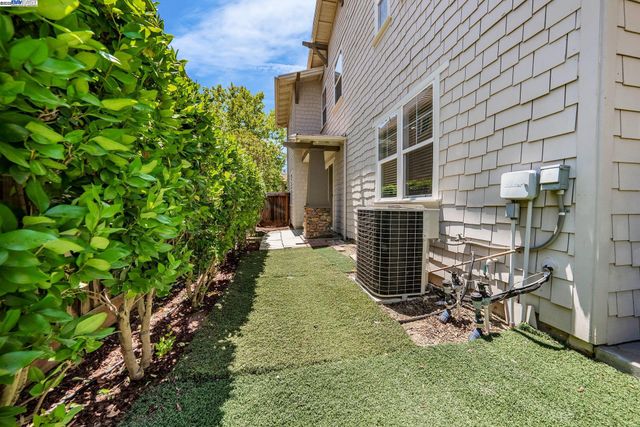 2259 Magnolia Bridge Dr, San Ramon, CA 94582