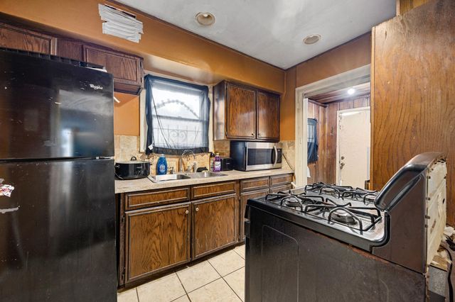 4617 Vernon Street, Houston, TX 77020