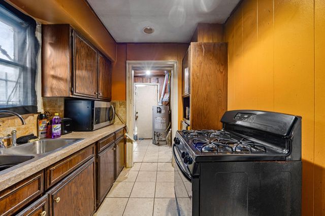 4617 Vernon Street, Houston, TX 77020